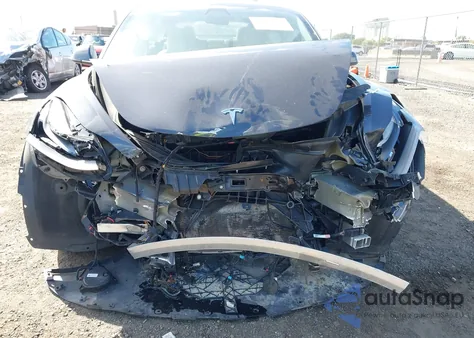 2021 Tesla Model 3 Standard Range Plus Rear-Wheel Drive from USA, damaged, VIN 5YJ3E1EA5MF920820